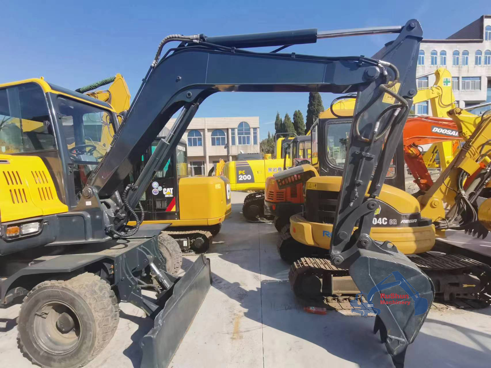 Used HYUNDAI R60WVS Excavator