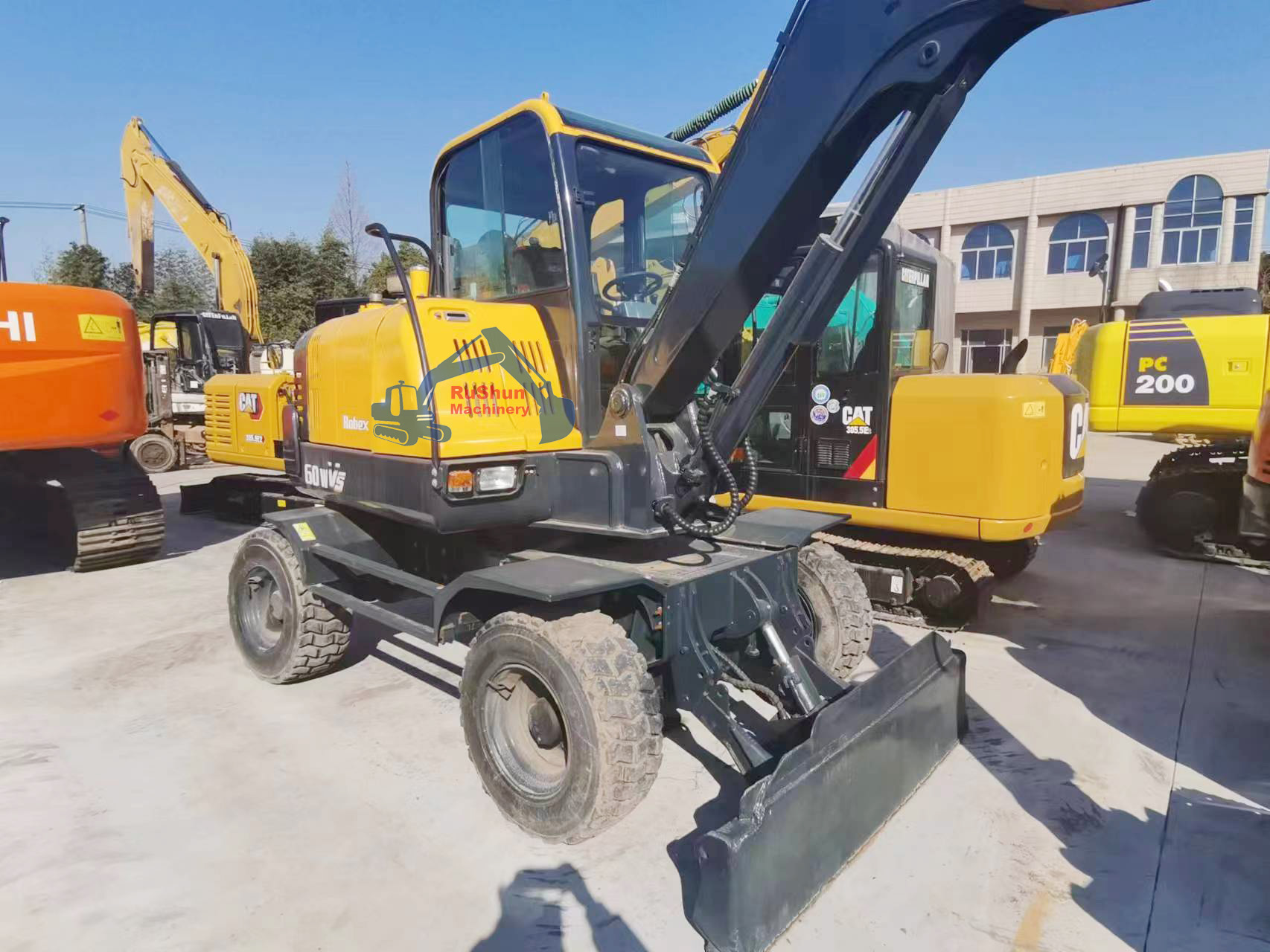 Used HYUNDAI R60WVS Excavator