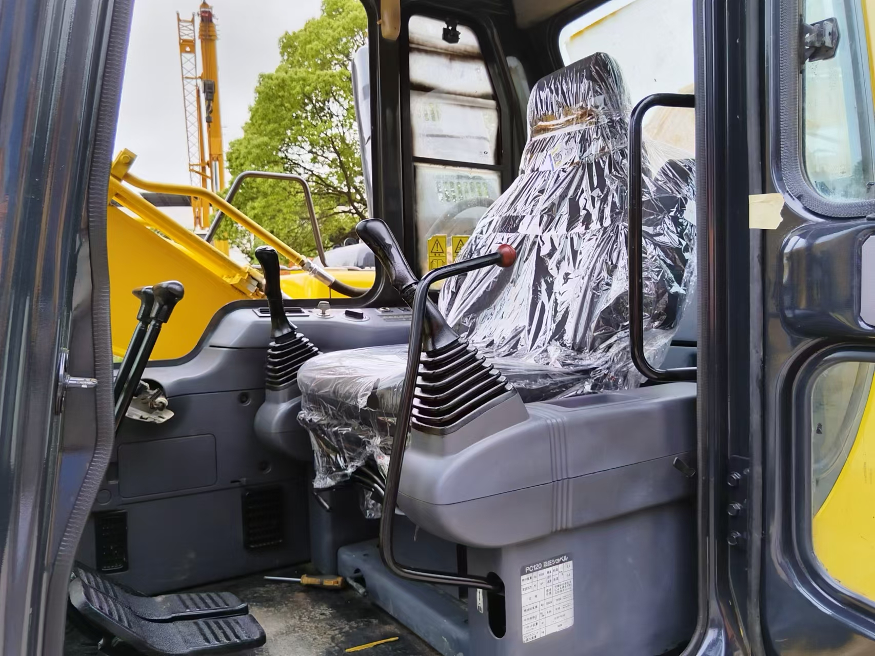 Used KOMATSU PC120 Excavator