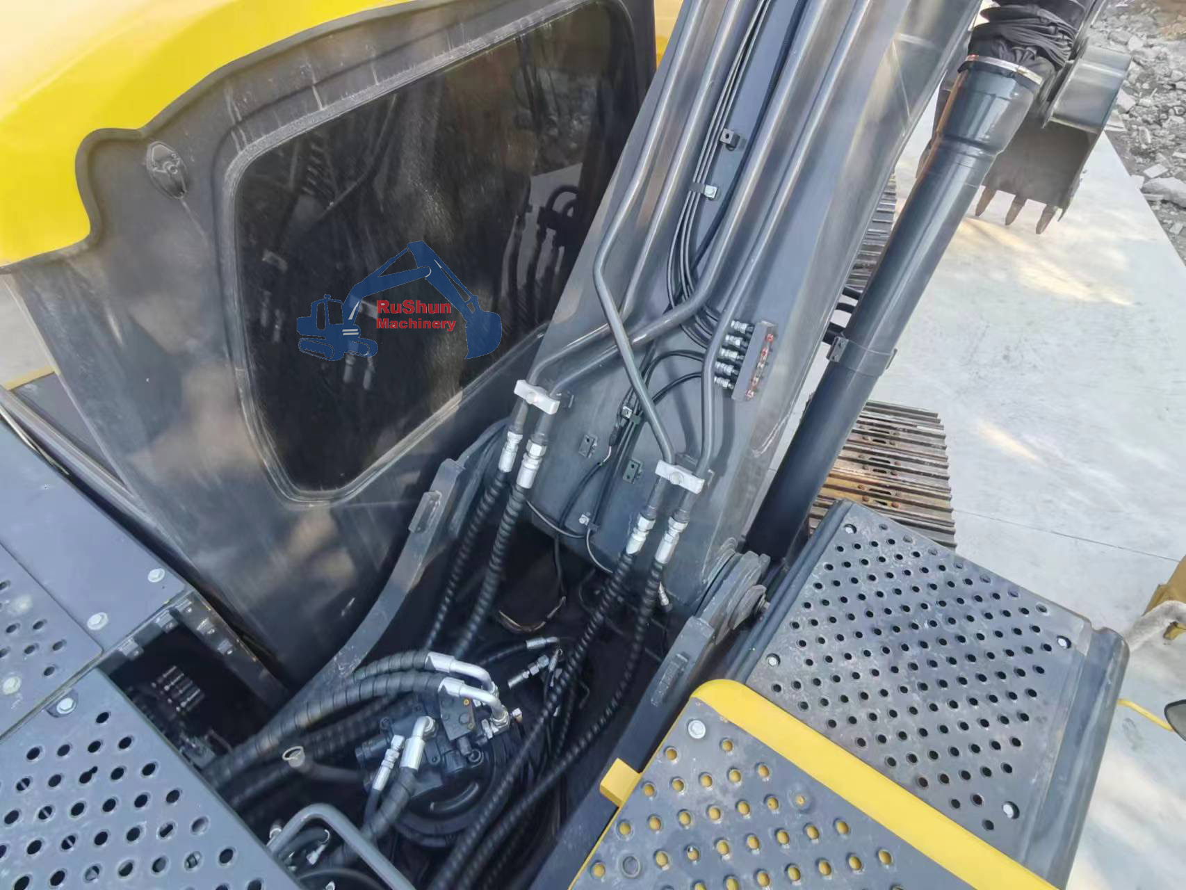 Used VOLVO EC210D Excavator
