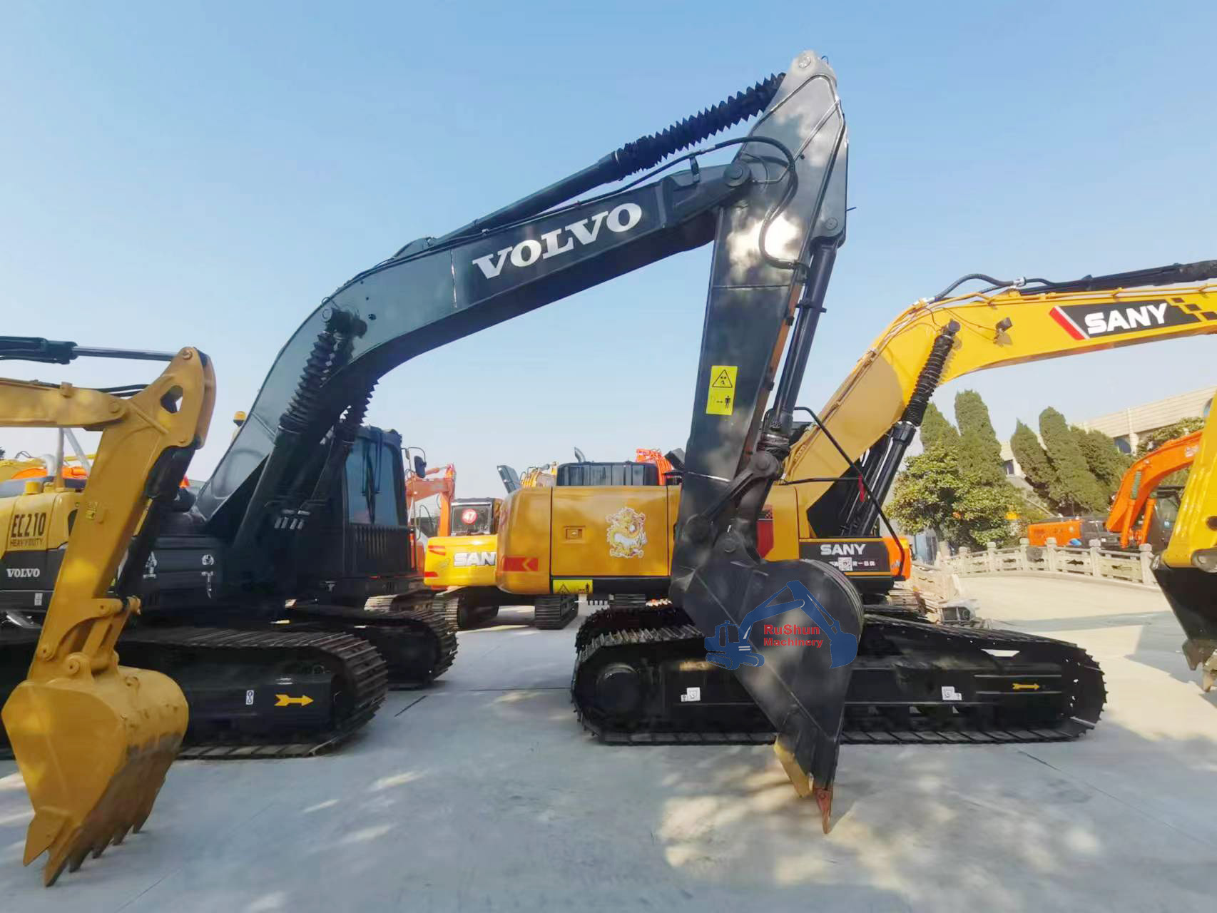 Used VOLVO EC210D Excavator