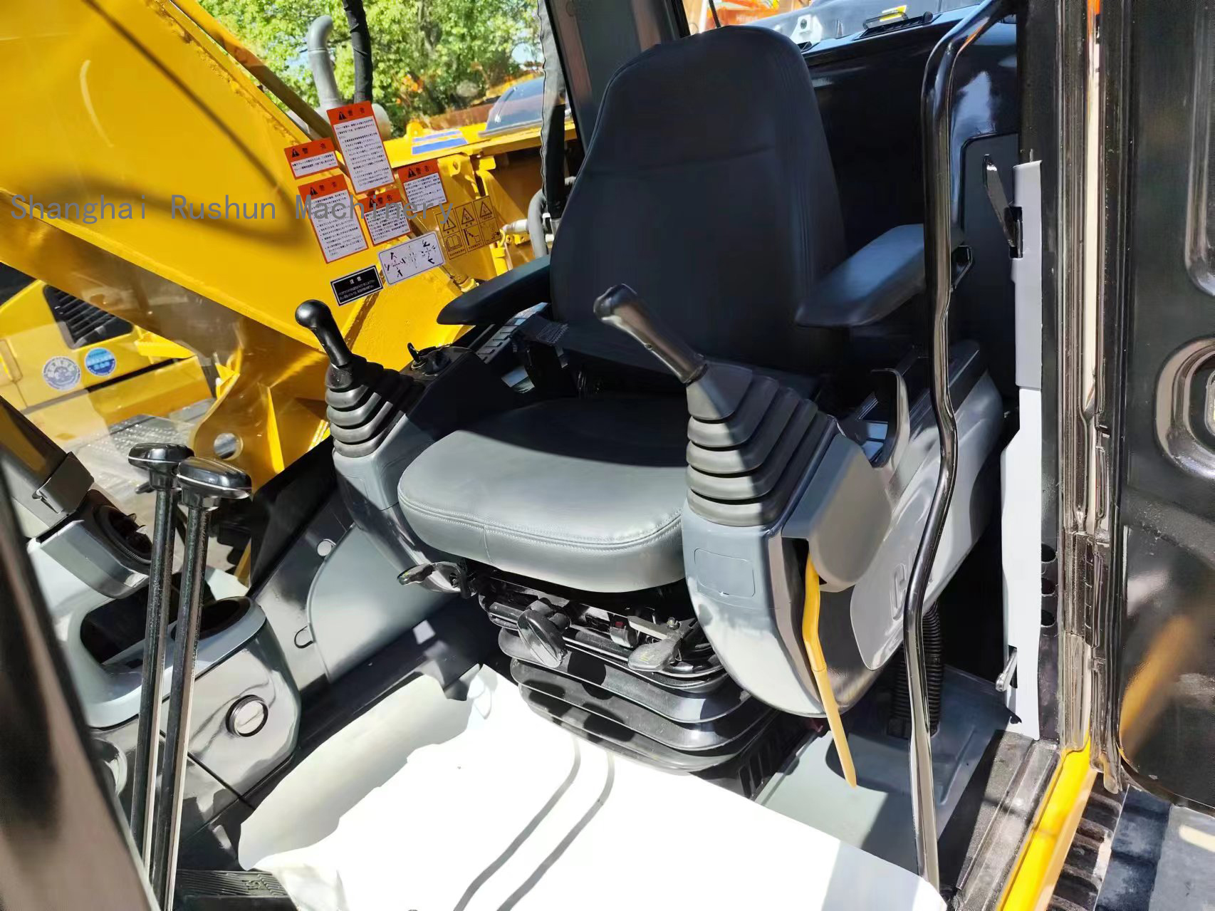 Used CAT320D2 Excavator