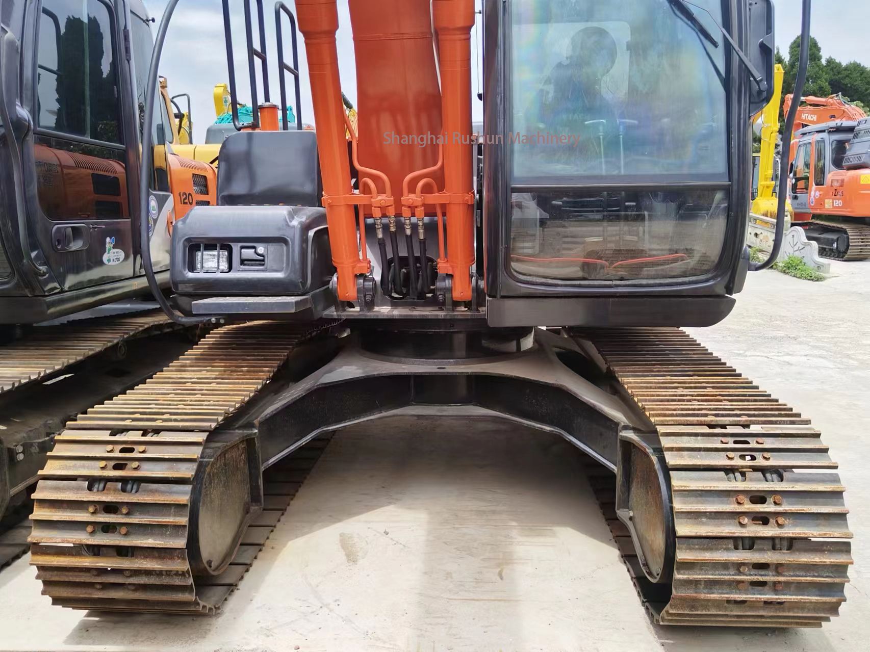 Used HITACHI 120 Excavator