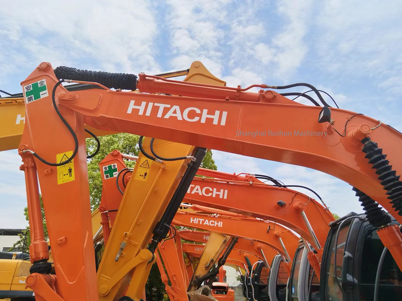 Used HITACHI 120 Excavator