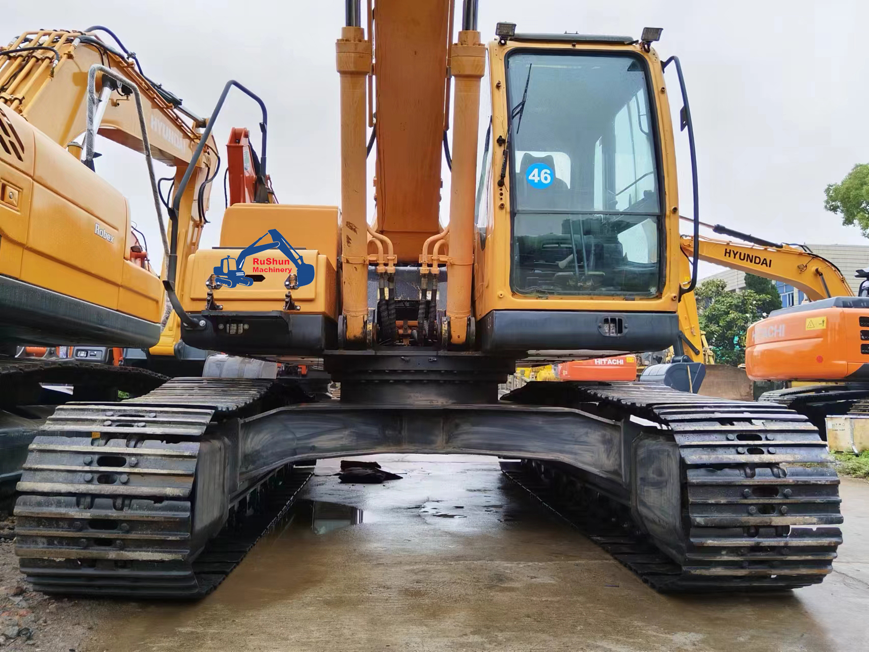 Used HYUNDAI 220-9 Excavator