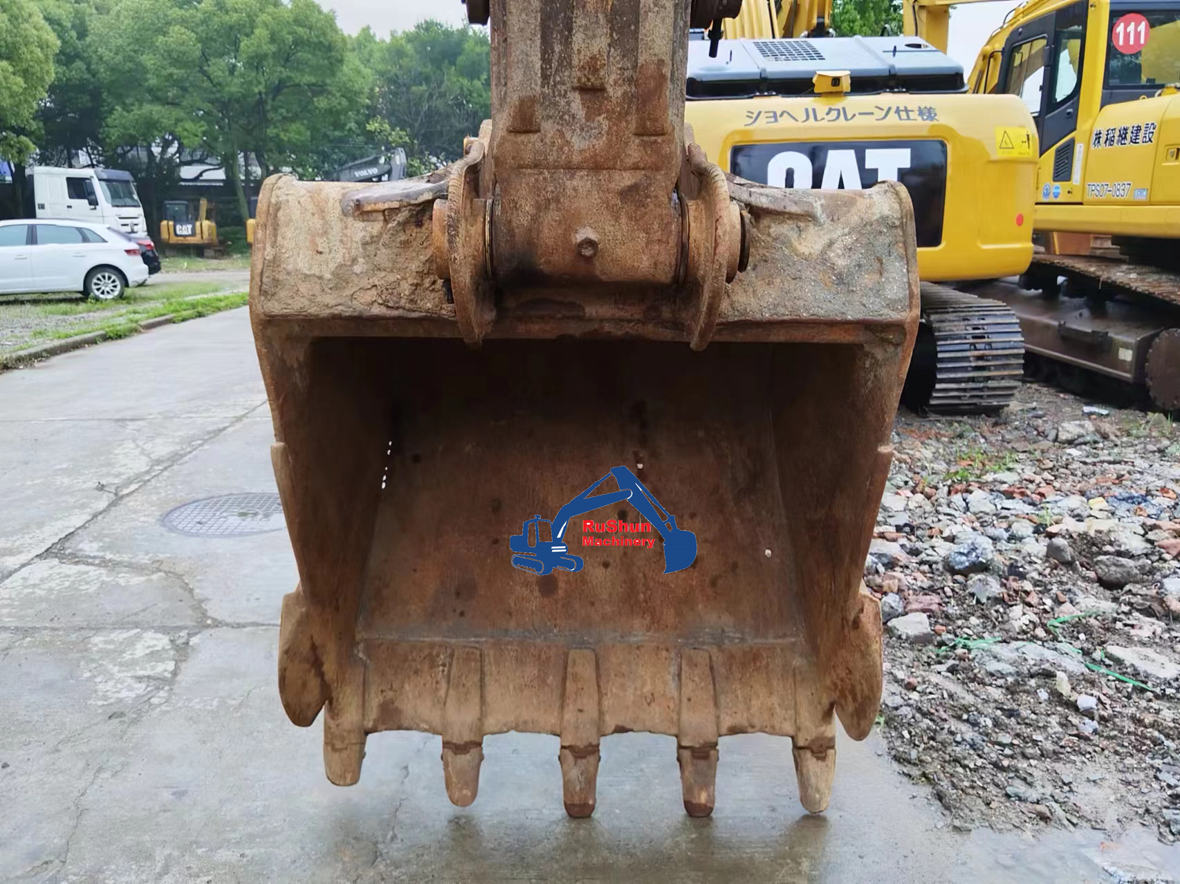 Used HYUNDAI 220-9 Excavator