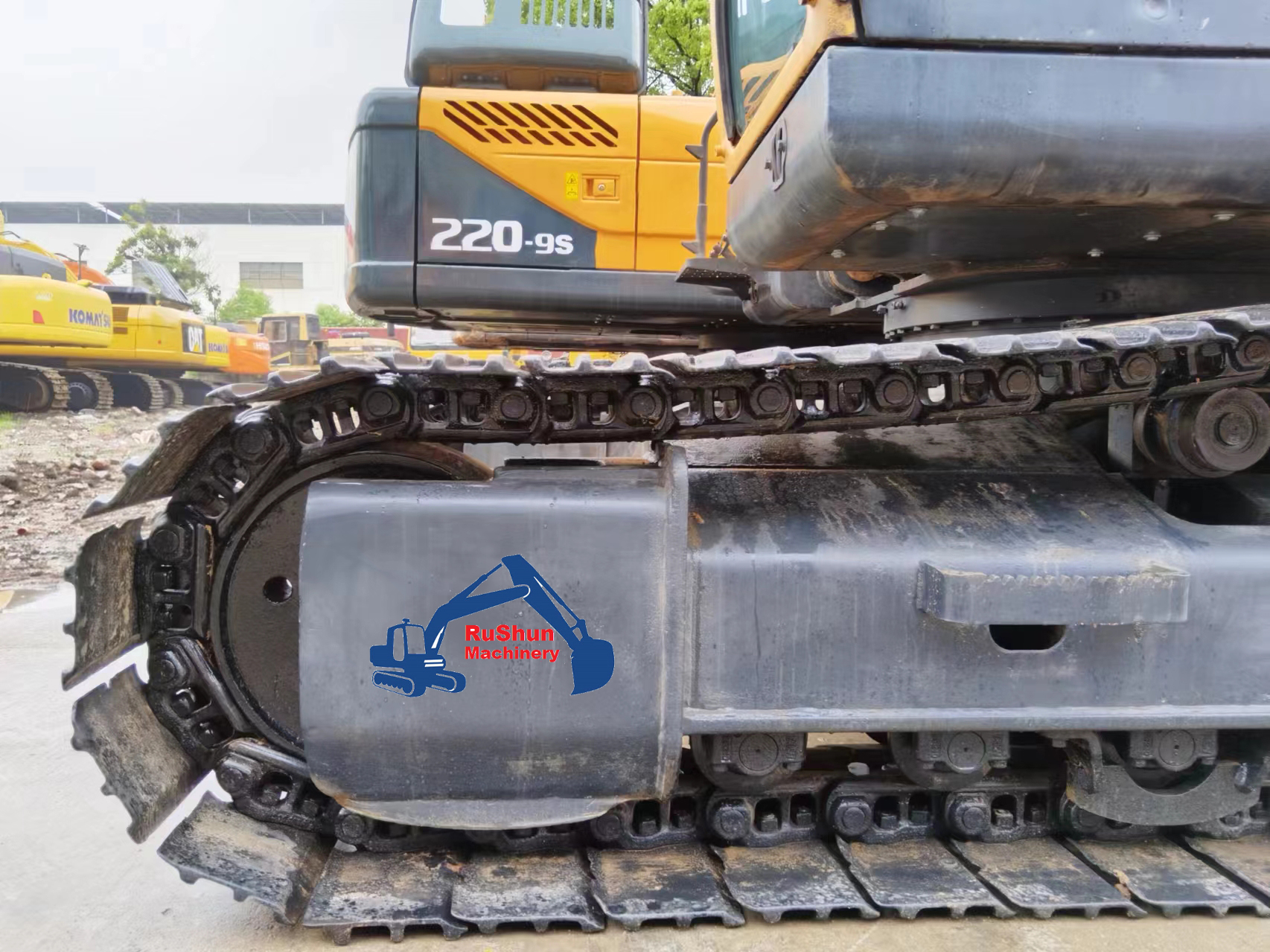 Used HYUNDAI 220-9 Excavator