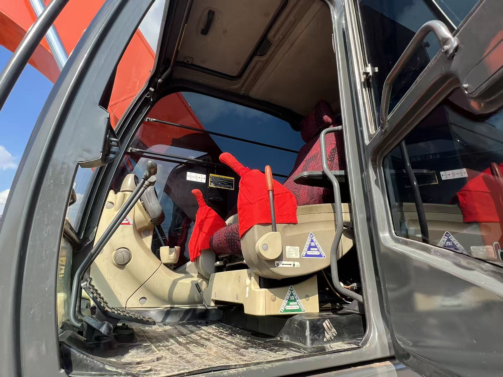 Used Hitachi zx240 Excavator  