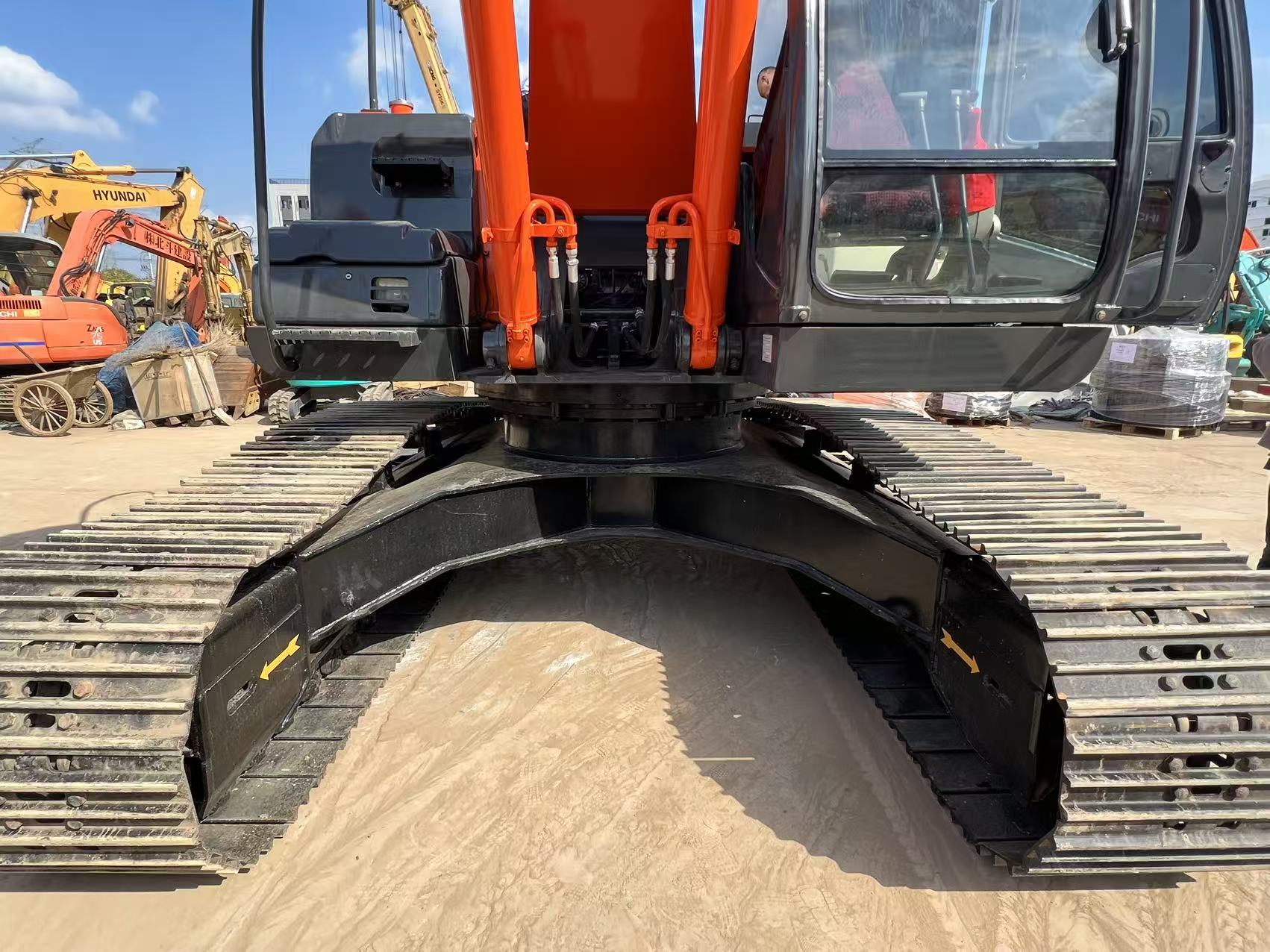 Used Hitachi zx240 Excavator  